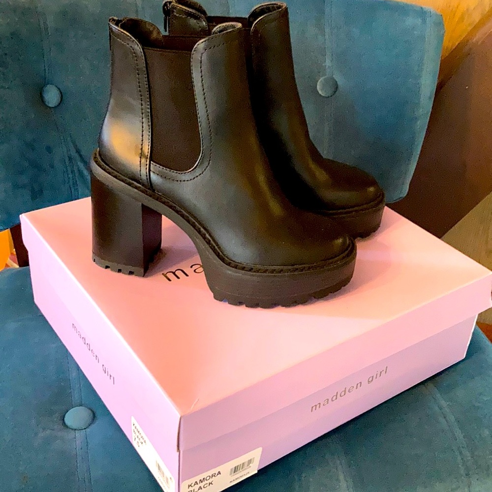 Kamora Boots